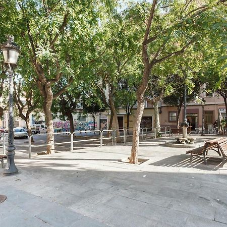 Beautiful Apartment 20 Minutes From City Center L'Hospitalet de Llobregat Esterno foto