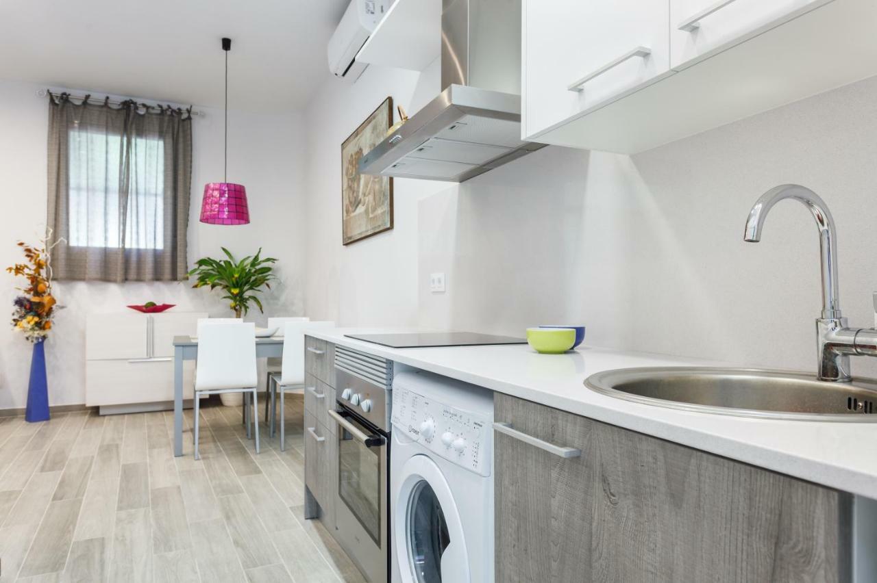 Beautiful Apartment 20 Minutes From City Center L'Hospitalet de Llobregat Esterno foto