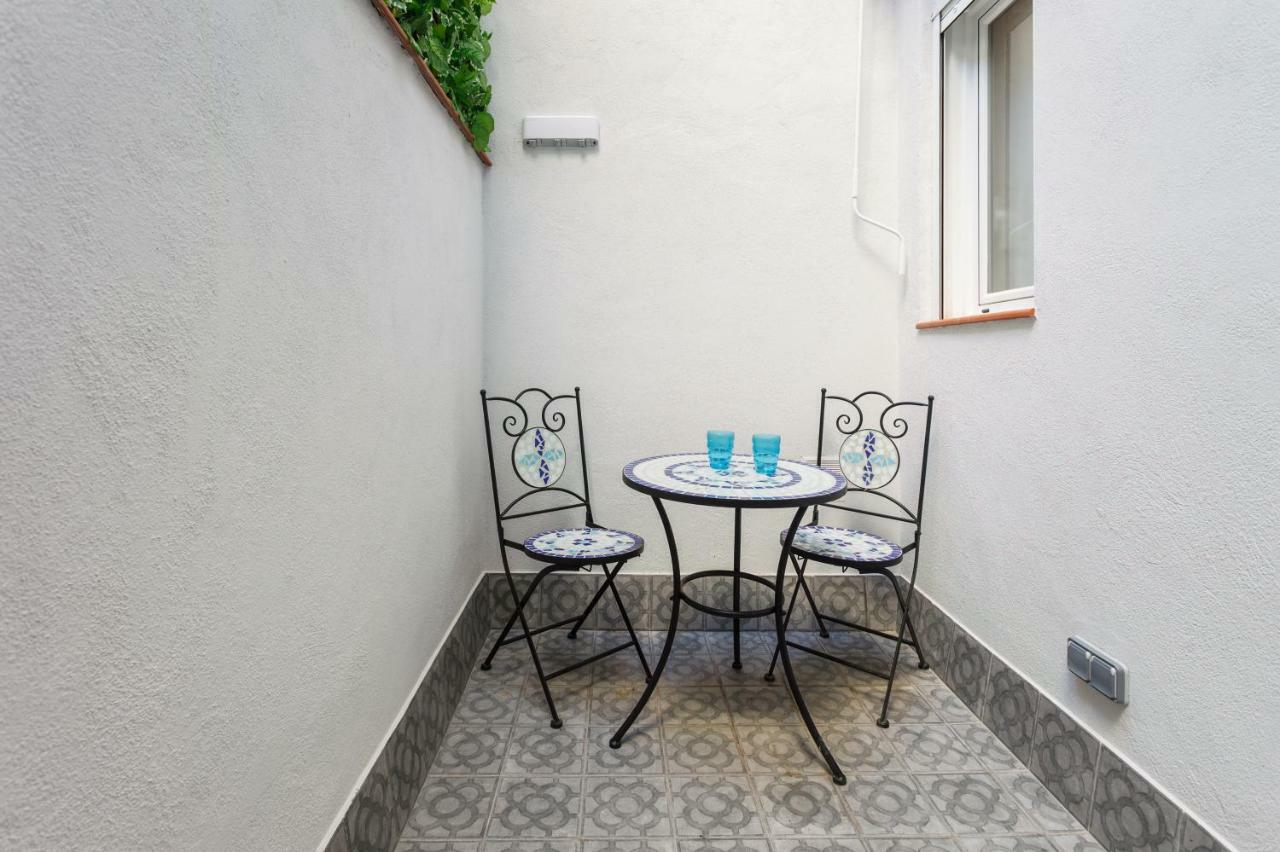 Beautiful Apartment 20 Minutes From City Center L'Hospitalet de Llobregat Esterno foto